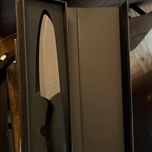 Epicure Black Handle Knife with Silver Blade